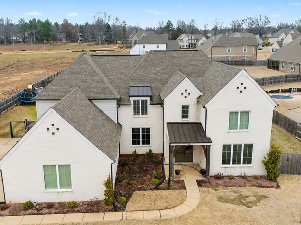 13764 River Grove Ln S, Olive Branch, MS 38654