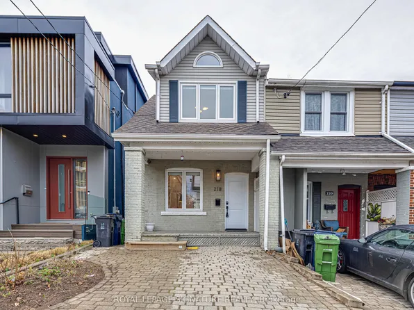 218 Lee Ave, Toronto, ON M4E 2P3