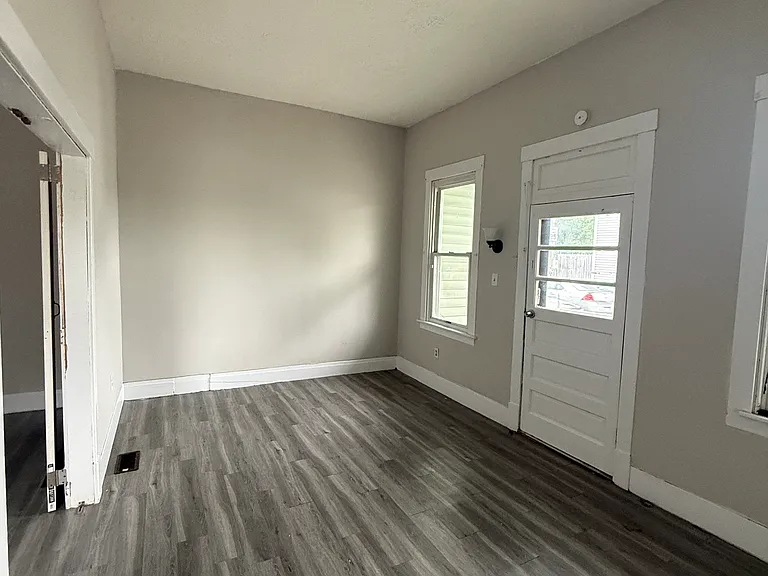 254 Pennsylvania Ave #254 — Photo 3