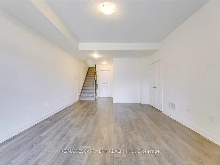 209 Fowley Dr — Photo 37