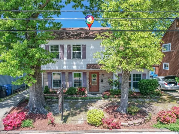 513 Lake Dr, Virginia Beach, VA 23451