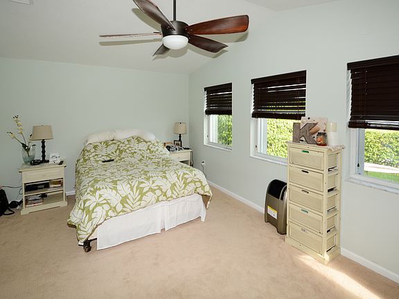 5th image of 15218 Wilshire Cir S