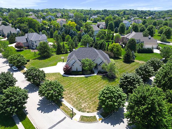 4th image of 5208 Schuette Dr