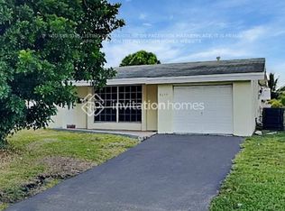 8659 Sheraton Dr, Hollywood, FL 33025