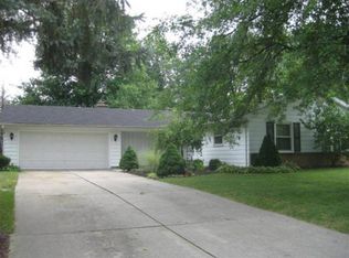 9630 Greenmoor Dr, New Haven, IN 46774