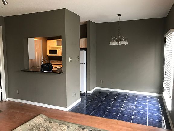 3rd image of 7025 Hemlock Ave APT 205