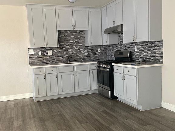 4th image of 12120 215th St APT 1