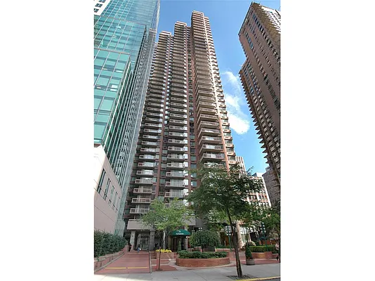 Rented by Douglas Elliman | media 20