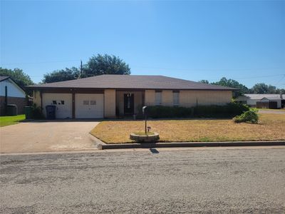 1417 Fairway Dr, Graham, TX, 76450