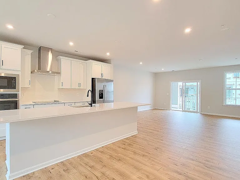 9233 Magellan Pkwy #B — Photo 9