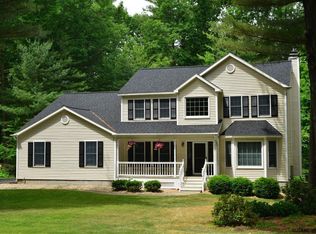 17 Arrowhead Rd, Saratoga Springs, NY 12866