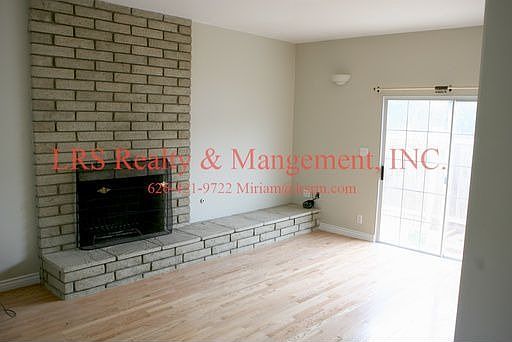 4th image of 22040 Saticoy St