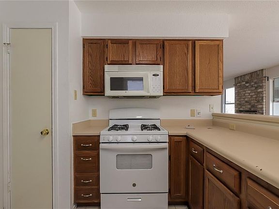2nd image of 13917 Maricella Ln