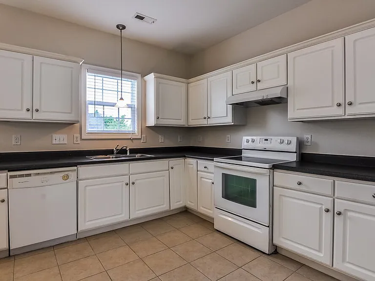 407 Morganite Ct — Photo 8