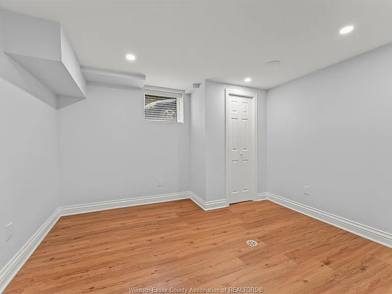 4531 Pleasant Pl #LOWER — Photo 4