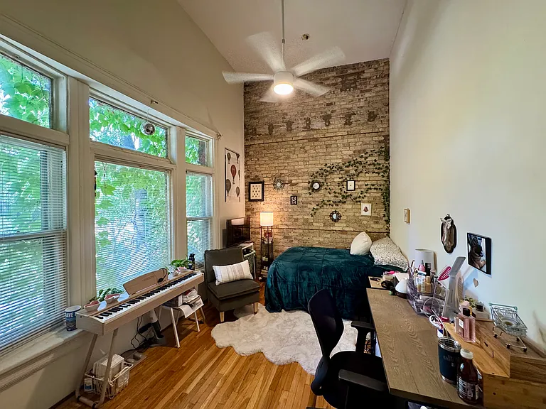 1057 W Belden Ave #3A — Photo 10