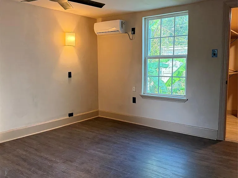 239 Westheimer Rd — Photo 1