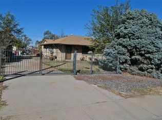 8287 Ivanhoe St, Dupont, CO 80024