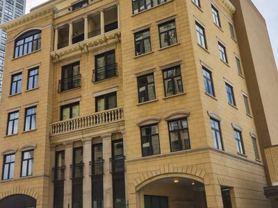 2042 N Clark St APT 4N, Chicago, IL, 60614