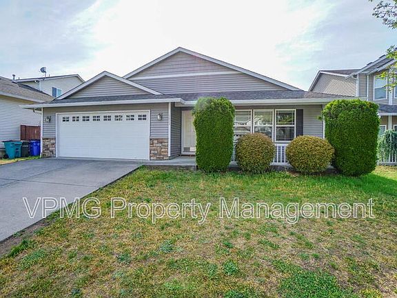 2nd image of 8620 NE 90th Pl