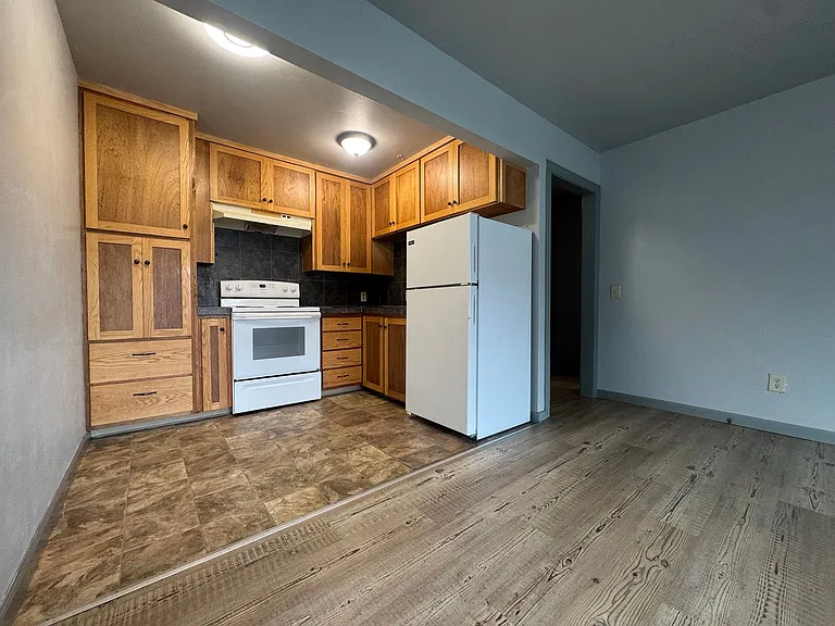 2304 Union ST — Photo 13