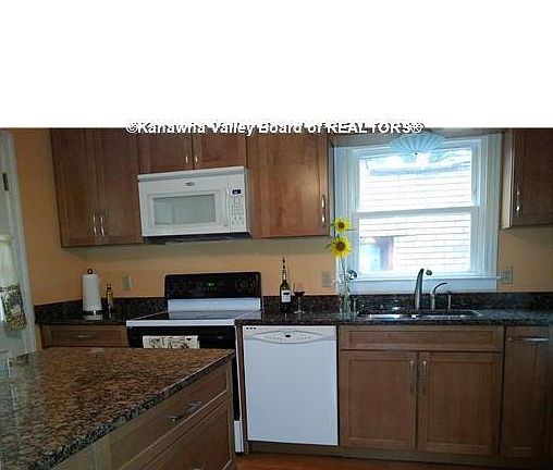 5th image of 6546B Roosevelt Ave
