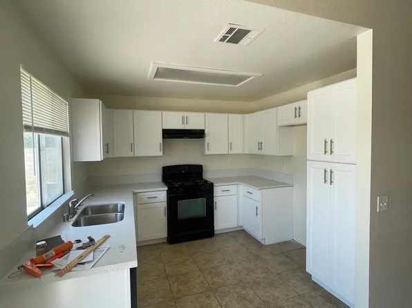 (undisclosed Address), Fontana, CA 92335