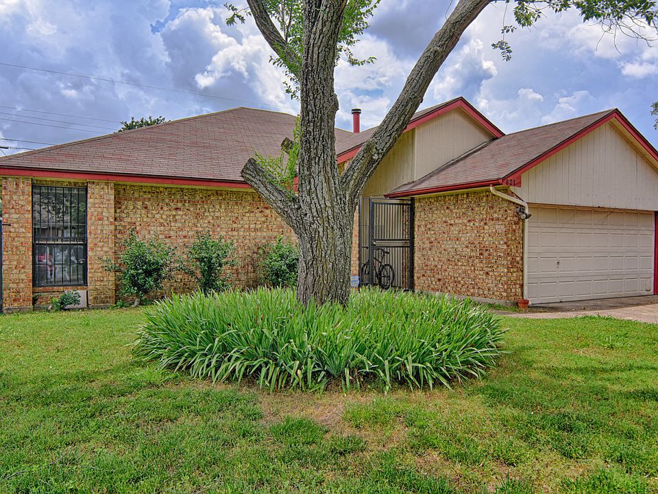 1st image of 821 Simon Dr
