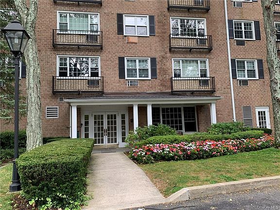 4th image of 3 Consulate Dr APT 4J