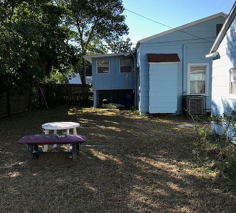 4th image of 4062 1st Ave S