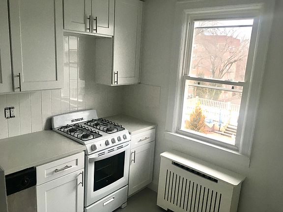 2nd image of 48 Hart Ave #2