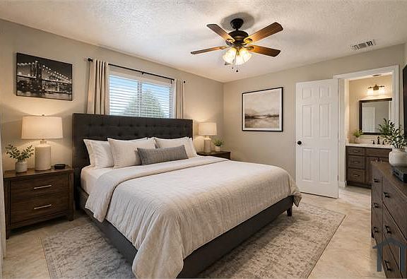 4th image of 15815 Crystal Grove Dr