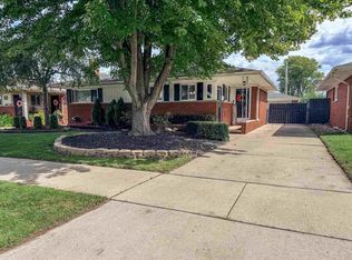 8178 Randy Dr, Westland, MI 48185