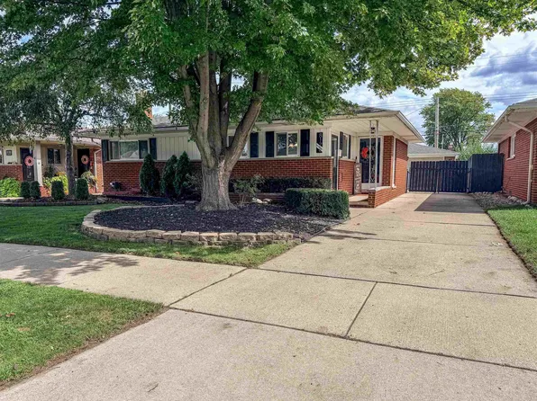 8178 Randy Dr, Westland, MI 48185