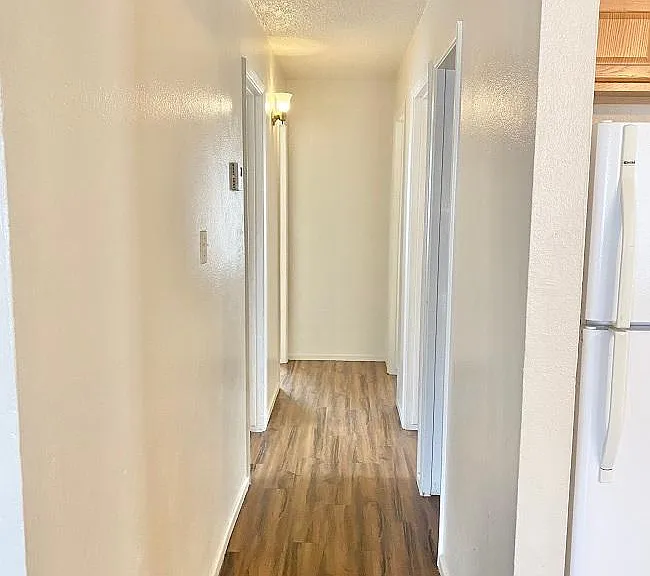 2045 S Walnut Ave — Photo 4