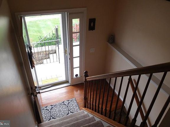 2nd image of 376 Cedar Waxwing Dr