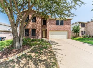 8709 Stonebriar Ln, Fort Worth, TX 76123