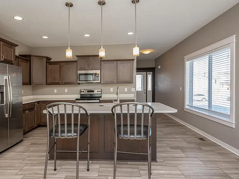 3724 Marigold Dr — Photo 9
