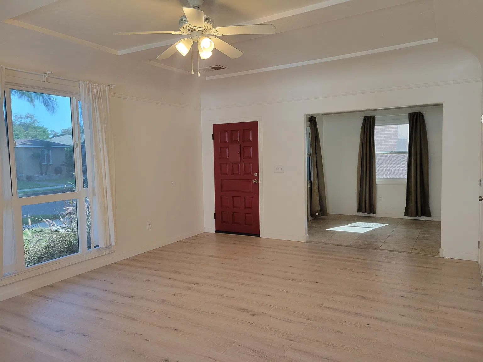 3 bed, 1289 sqft, $2,900 — Photo 3