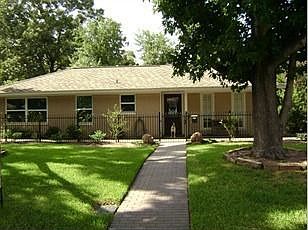1st image of 2002 Gardenia Dr