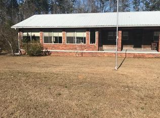 814 Clark Rd, Gilbertown, AL 36908