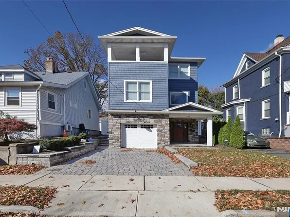 548 Monroe St, Carlstadt, NJ 07072