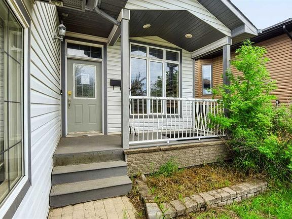 3rd image of 117 N Barber Dr