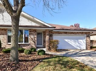 17120 Kamp Ct #5, Tinley Park, IL 60487