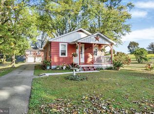 121 Valley Rd, Jacobus, PA 17407