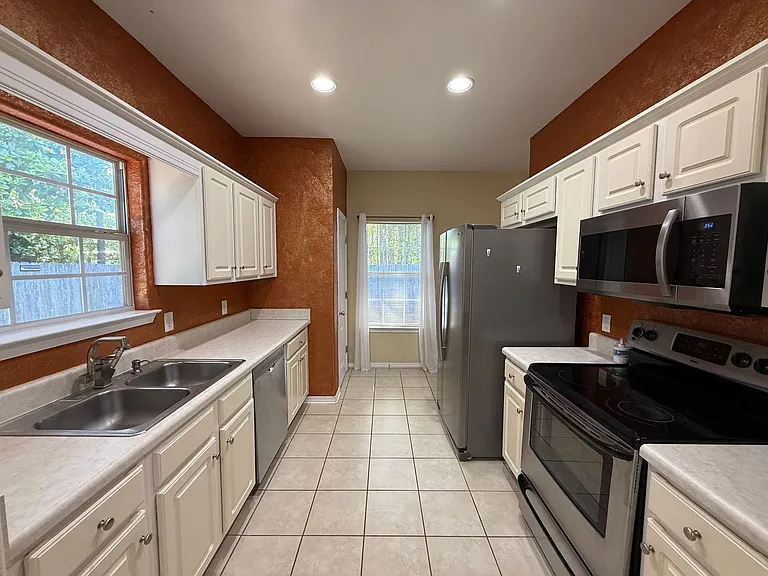 1643 Amarillo Trl — Photo 8