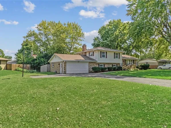 2245 Redfern Dr, Indianapolis, IN 46227