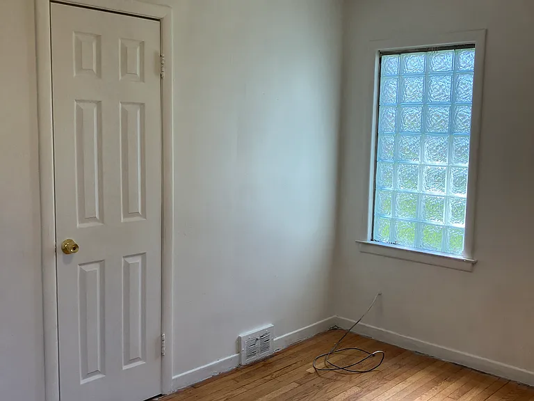 16316 Manning St — Photo 12