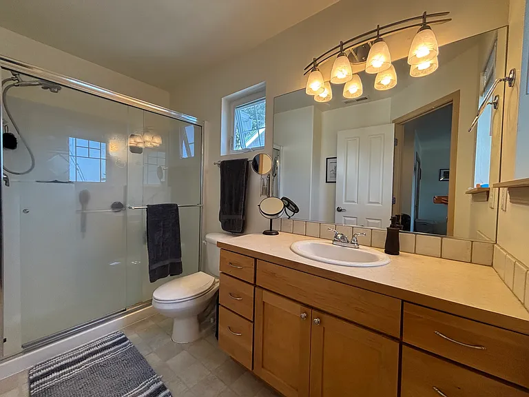 105 N Lafayette Ave — Photo 11