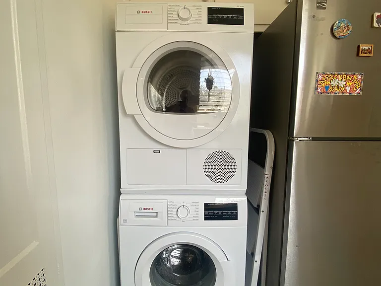 In unit washer and dryer.